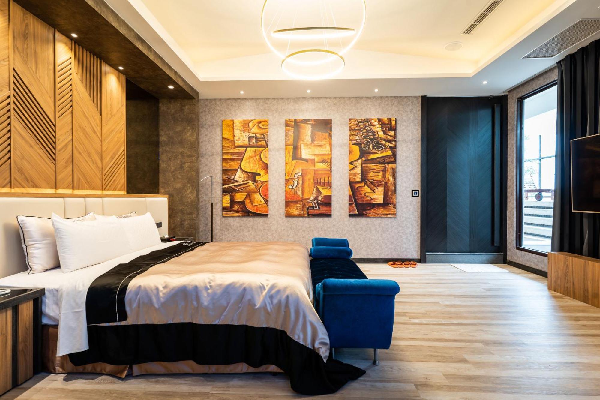 Aquarius Motel Taichung Exterior photo