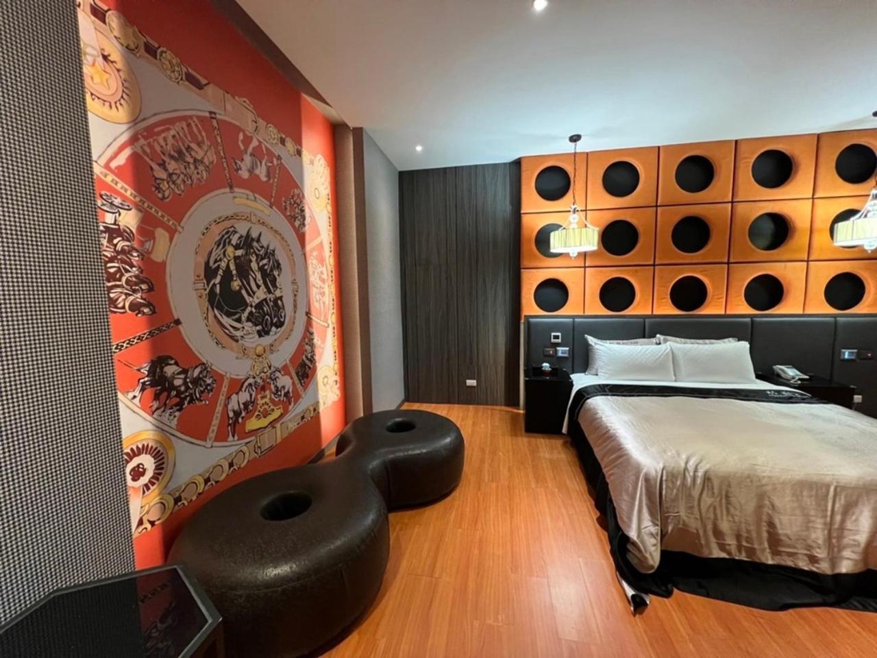 Aquarius Motel Taichung Exterior photo