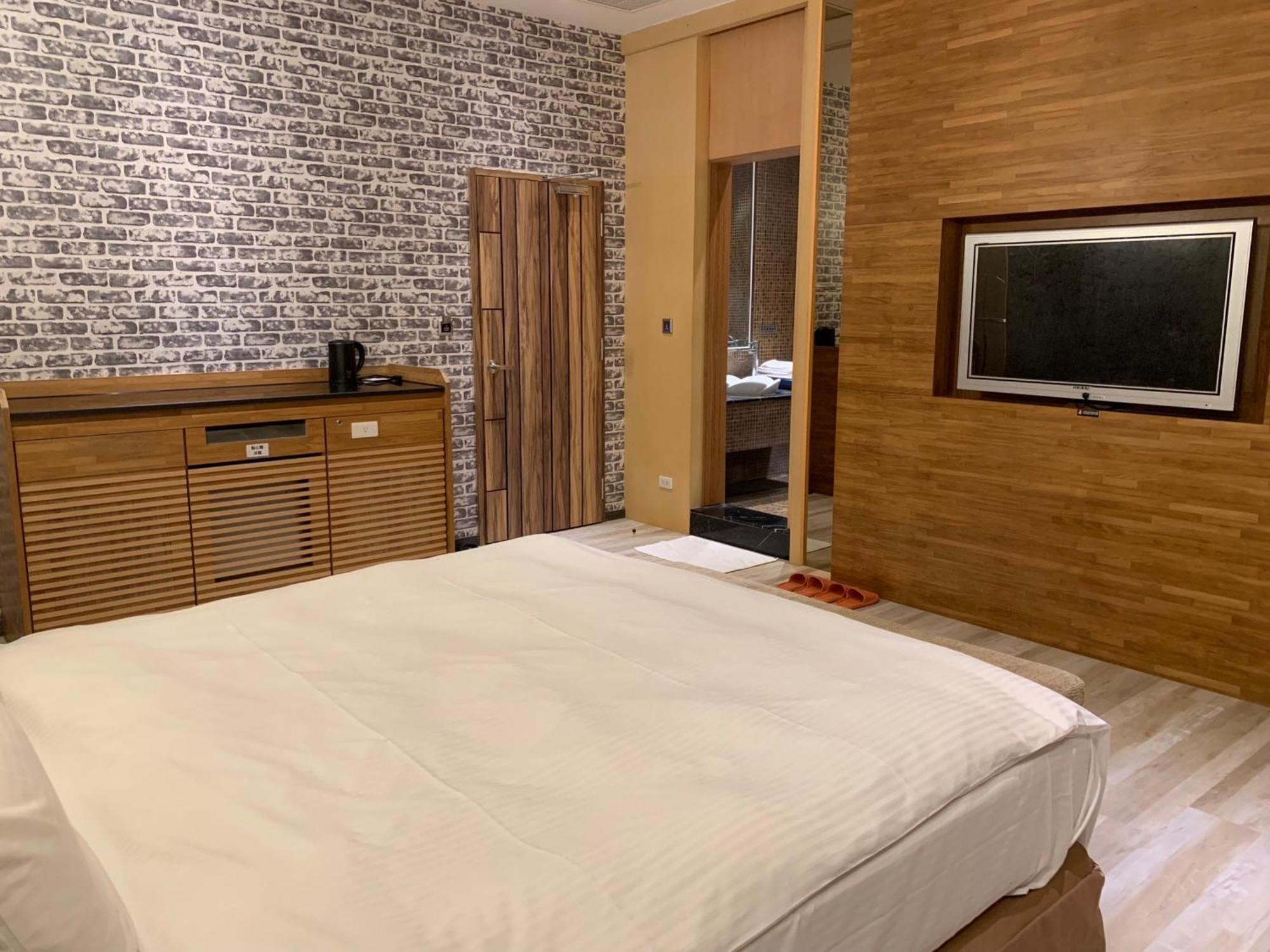 Aquarius Motel Taichung Exterior photo